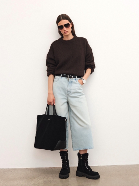 Minimalistické hodinky ve stříbrné barvě ELEGANCE ESSENCE