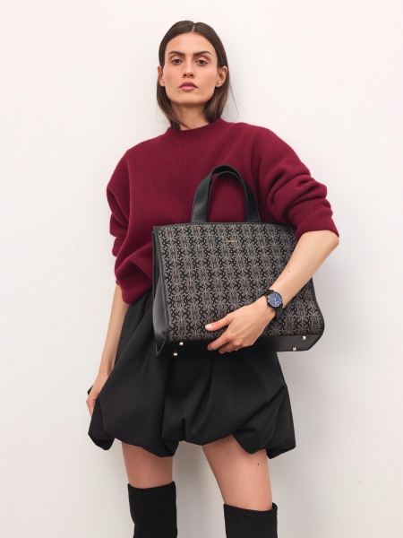 Hodinky s černým náramkem SIMPLE NOVA