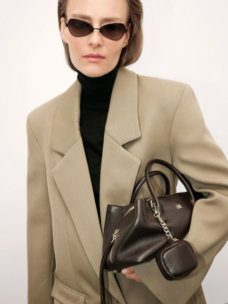 Hnědá kabelka se zipem se dvěma jezdci  AMARA