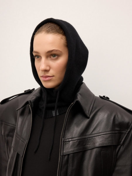 Černý kašmírový komínový svetr s balaklavou RANDI