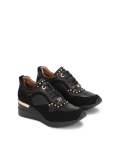 Černé tenisky na zvýšené podrážce MONTI
