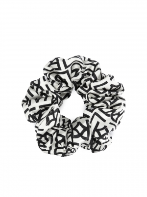 Saténová škraboška s monogramy KAZAR