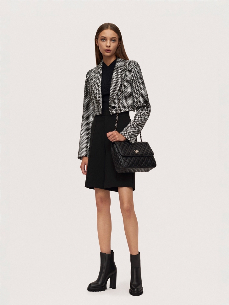 Prošívaná taška s řetízkem propleteným koženým řemínkem VIDIA