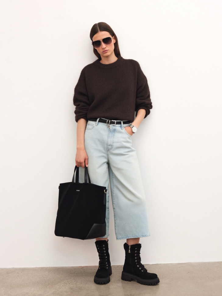 Minimalistické hodinky ve stříbrné barvě ELEGANCE ESSENCE