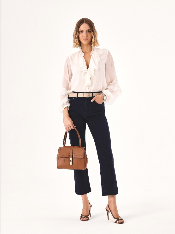 Stříbrné hodinky zdobené krystaly LADY GRACE