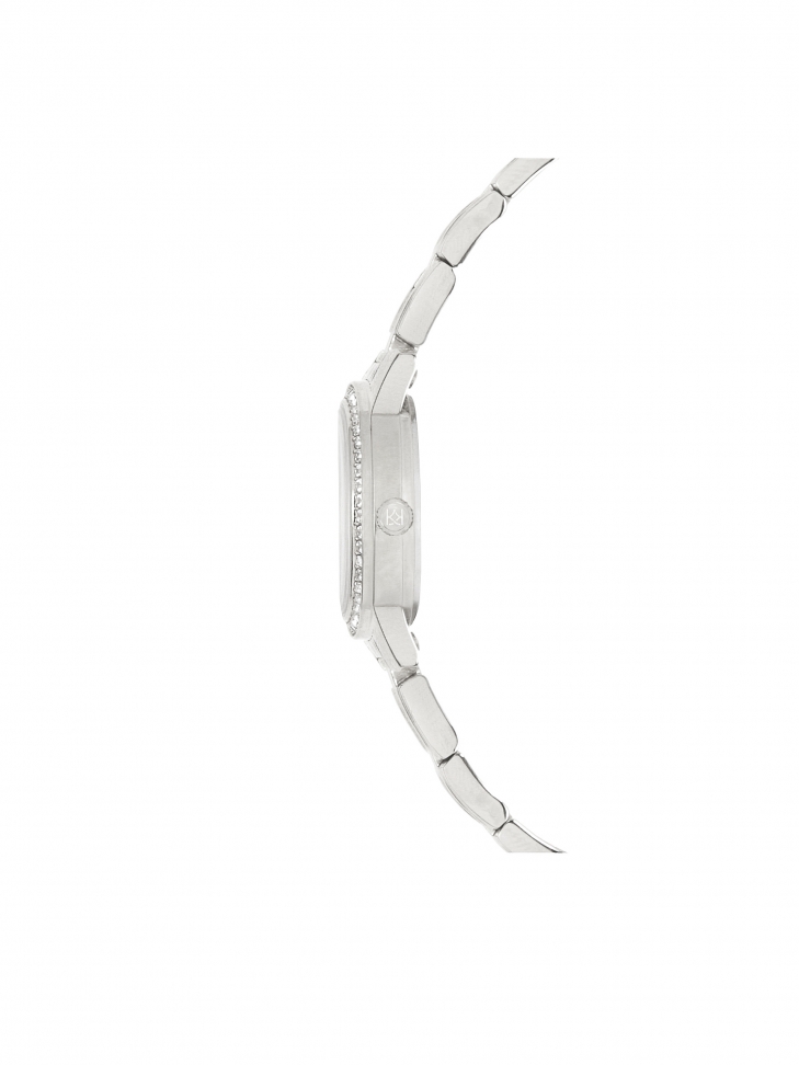 Stříbrné hodinky na tenkém náramku 