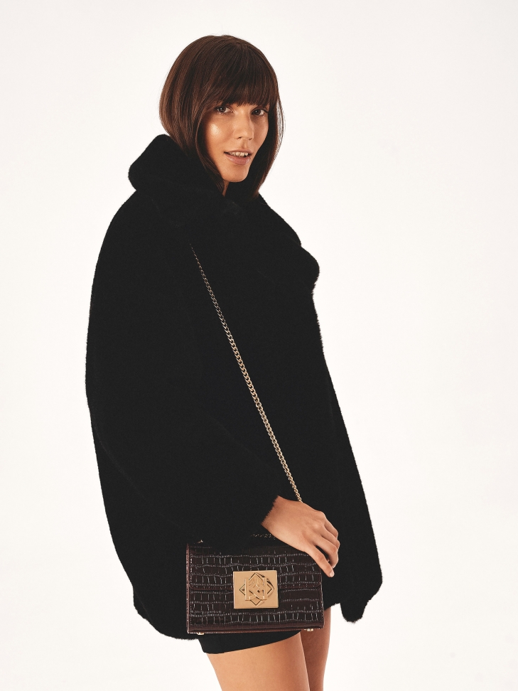 Bordó kabelka s reliéfním vzorem a řetízkem VIENA