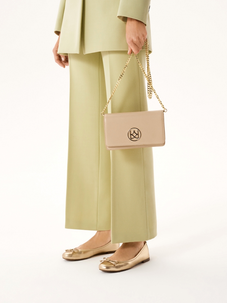 Kožená obdélníková taška na zlatém řetízku POLI