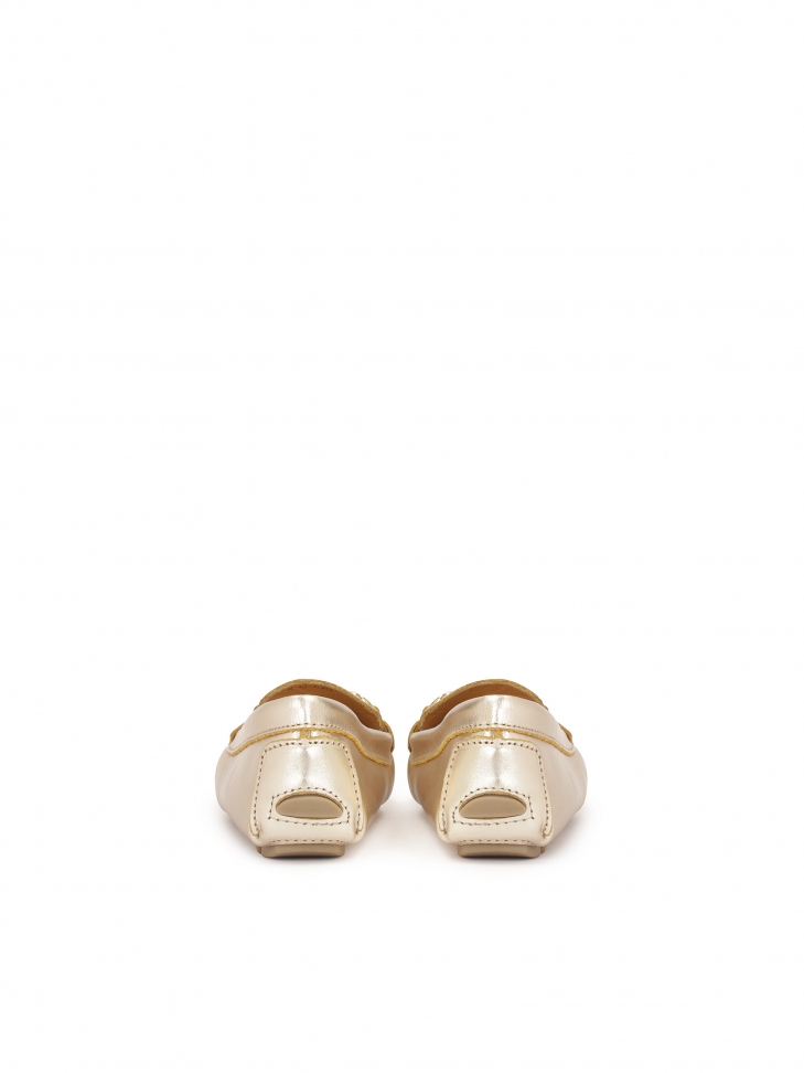 Zlaté klasické mokasíny s kovovým zdobením APRICOT