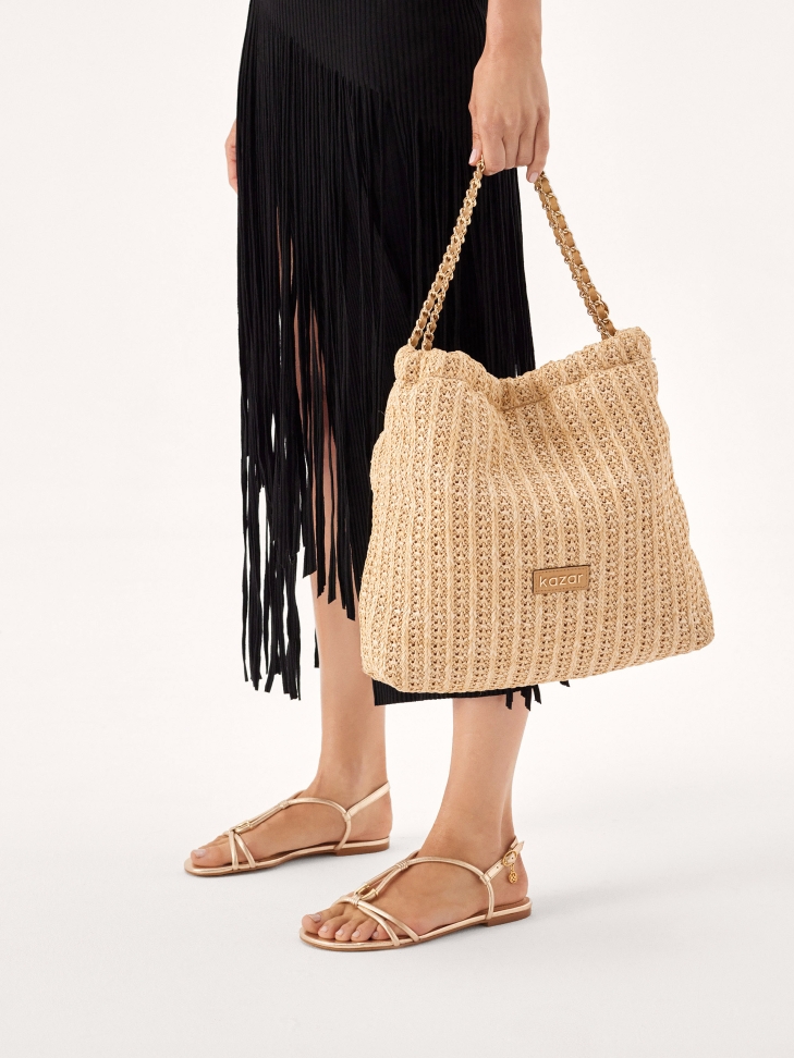 Pohodlné zlaté sandály s kovovým zdobením GERI