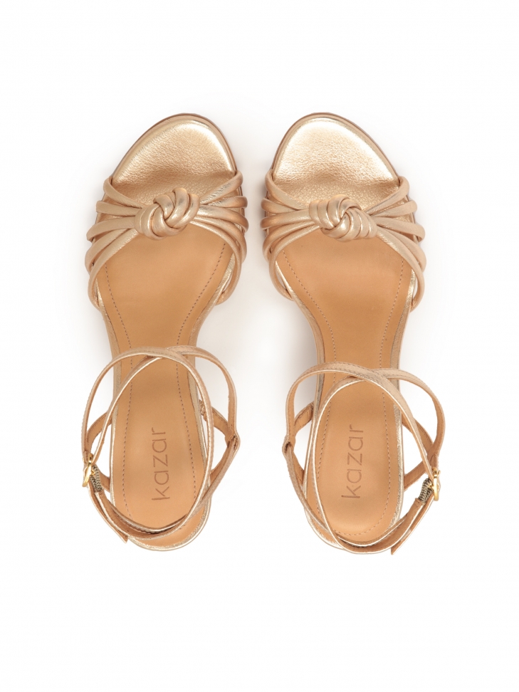 Zlaté sandály na vysokém jehlovém podpatku s tenkými pásky a uzly MEGAN
