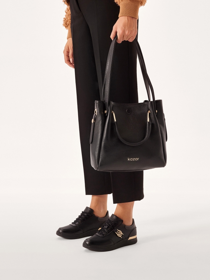 Černé kožené tenisky zdobené zlatými prvky BAHIA