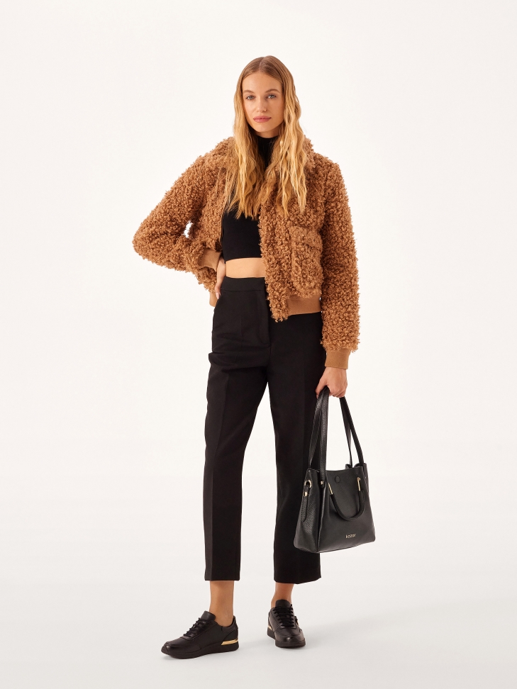 Černé kožené tenisky zdobené zlatými prvky BAHIA