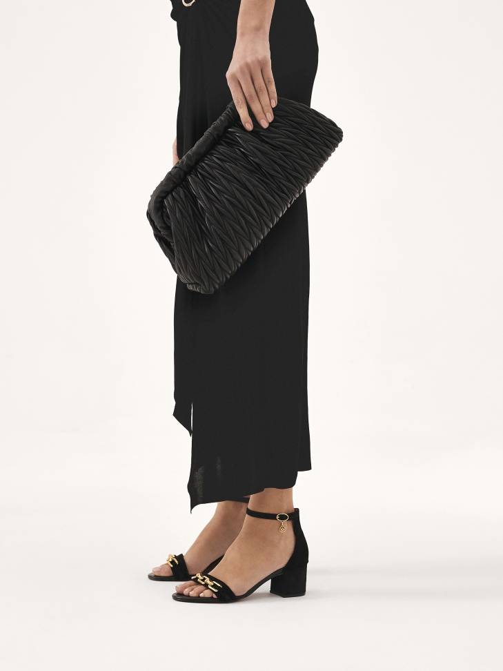 Semišové sandály s krytou patou a nízkým podpatkem TANZANY