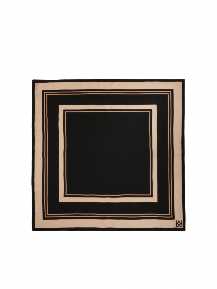 Atraktivní hedvábná šála  ISANTE