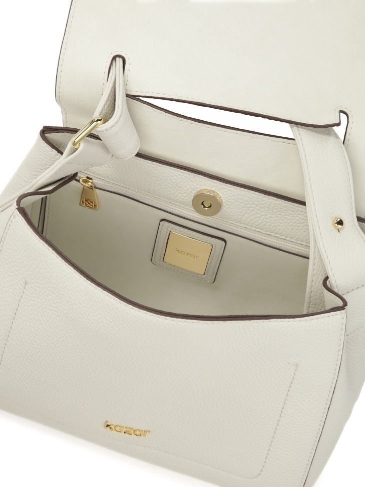 Bílá kabelka s klopou s reliéfním vzorem  VENUS S