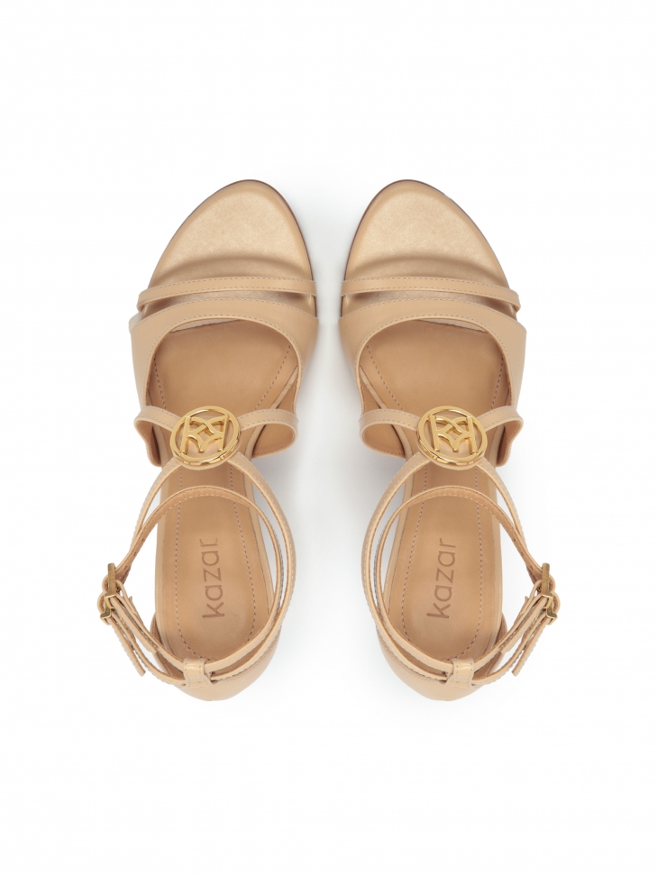 Elegantní sandály na podpatku s překříženými pásky a monogramem KAZAR MEGAN
