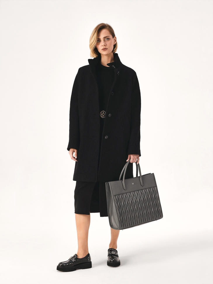 Černé boty s kovovými nýty ESSEN