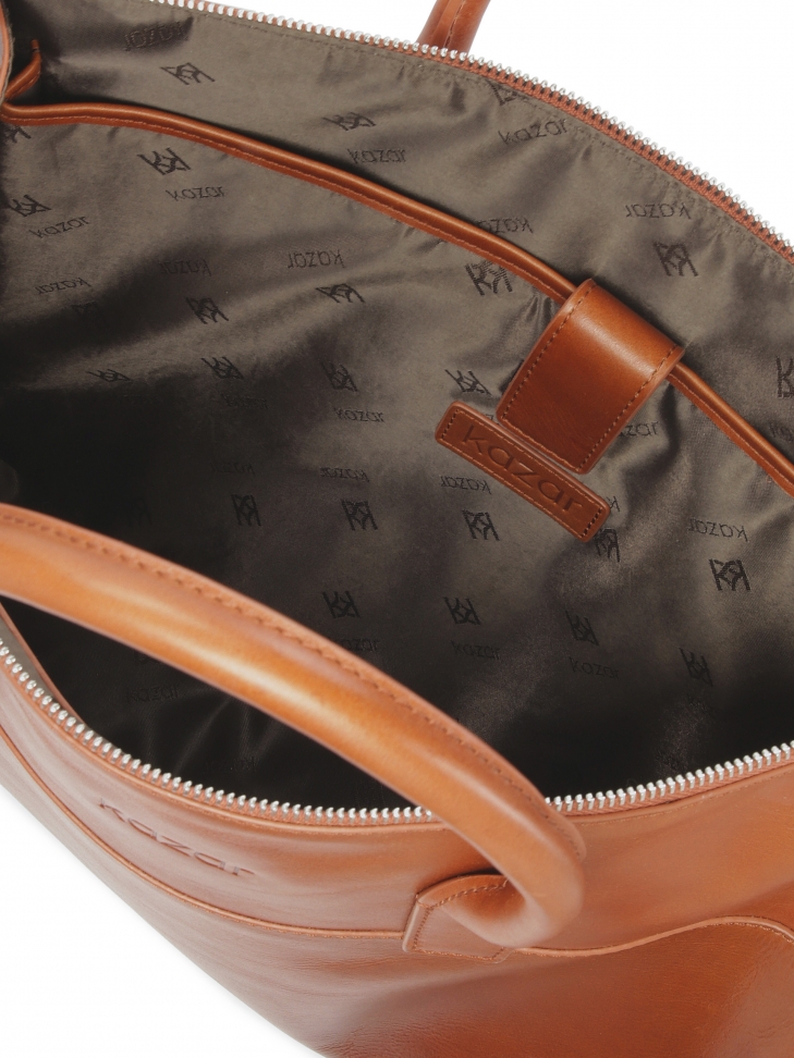 Hnědá kožená jednokomorová taška VINCENZO