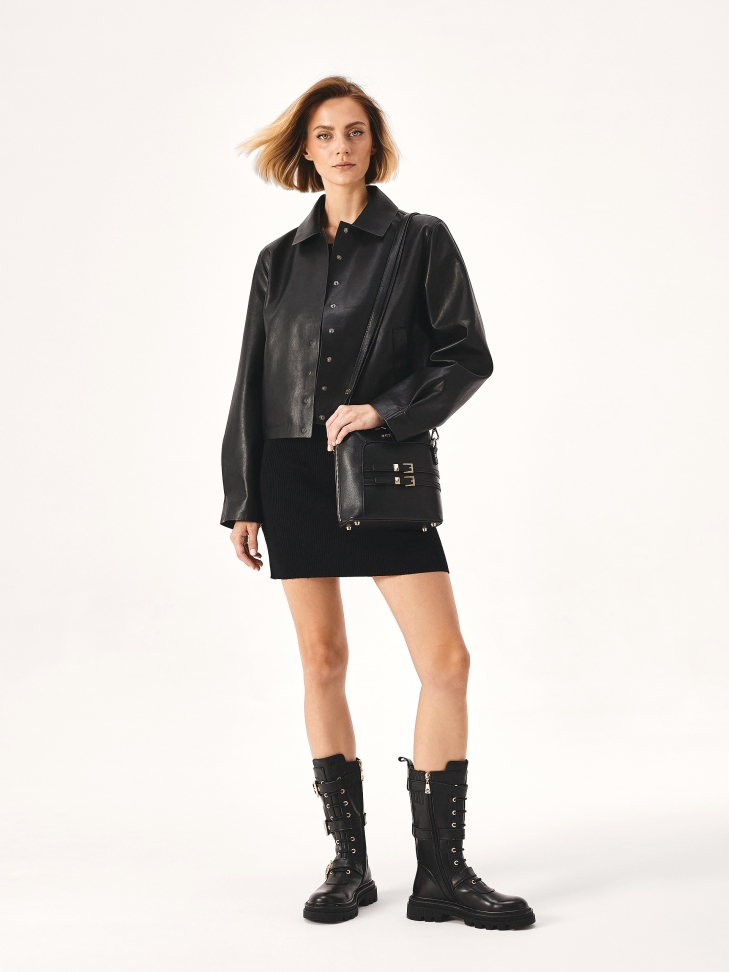 Malá černá kabelka s bipolárním zipem CARIN