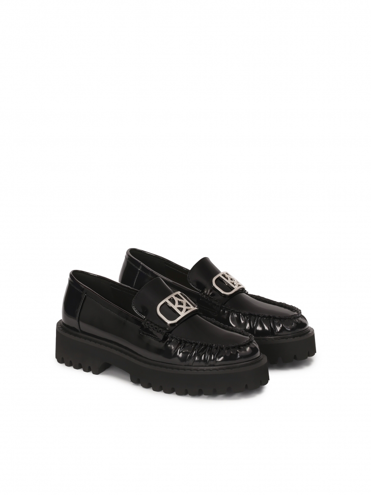 Mokasíny s hrubší podrážkou a zvrásněným svrškem ESSEN