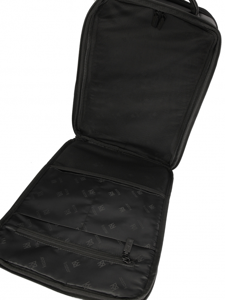 Černý kožený batoh s kapsou na notebook PICTOR