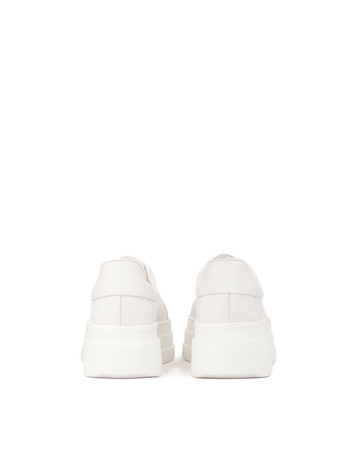 Bílé kožené tenisky na silné podrážce NERIS