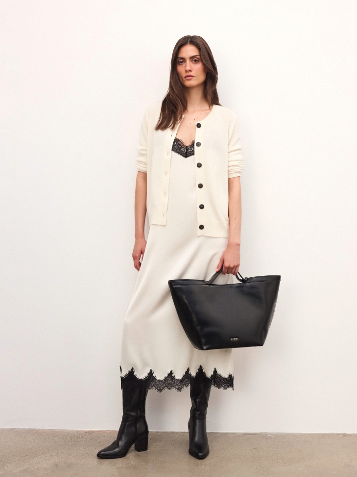 Elegantní černá kožená kabelka se zlatým logem RILEY