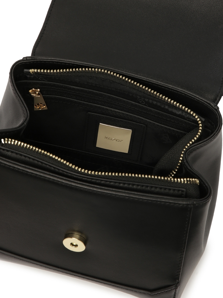 Kabelka s ažurovým zdobením na klopě KRISTENA