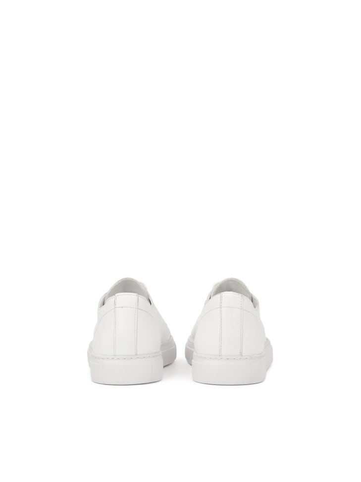 Bílé pánské tenisky se šněrováním  OURCE