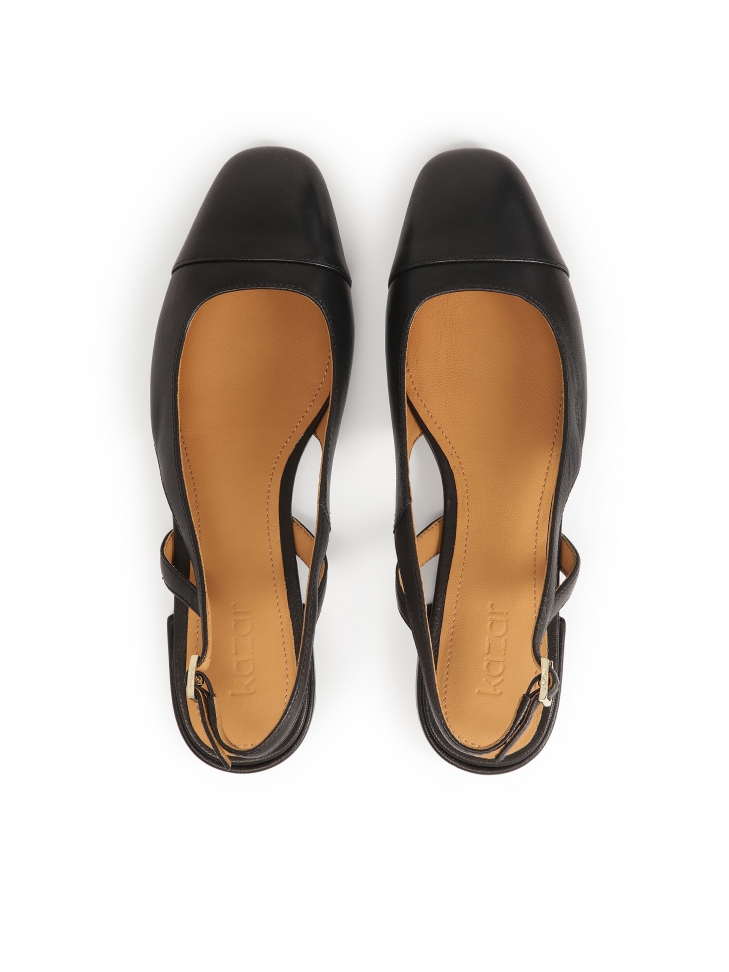 Černé lodičky s plochou podrážkou a vykrojeným svrškem BRIZA