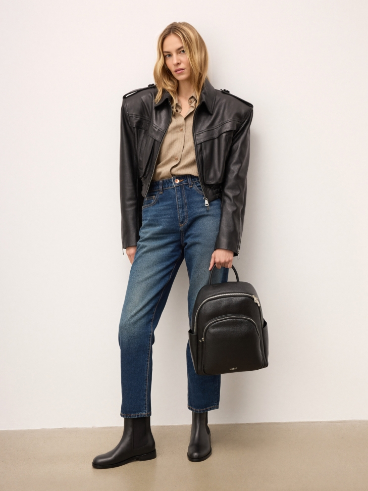 Černý kožený batoh BEATRIZA