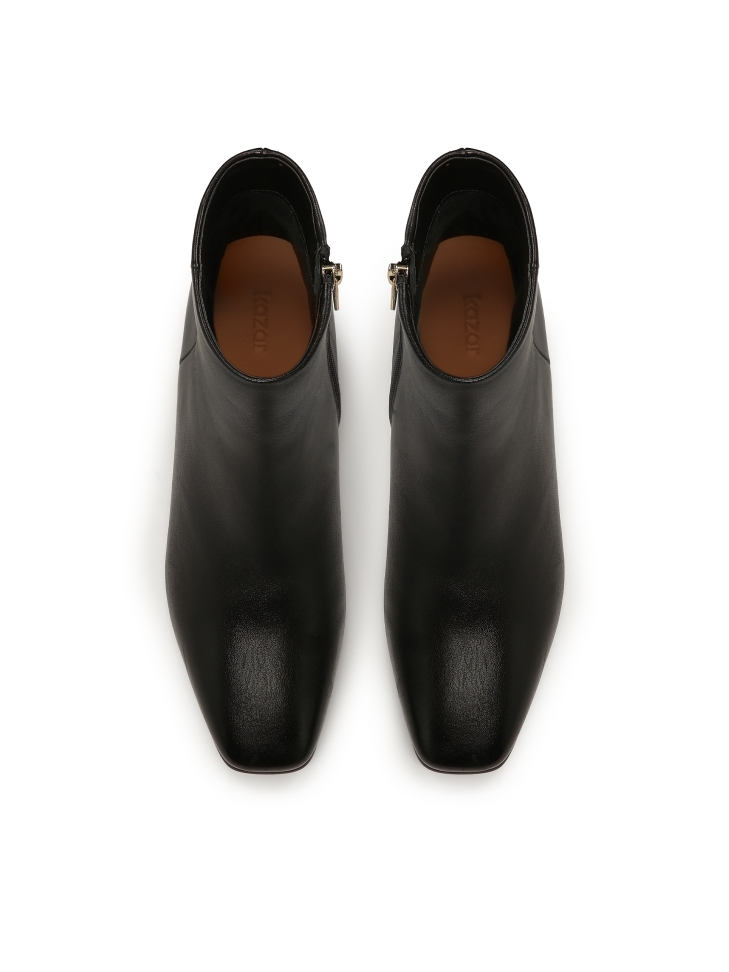 Černé kožené boty na sloupku ERDA